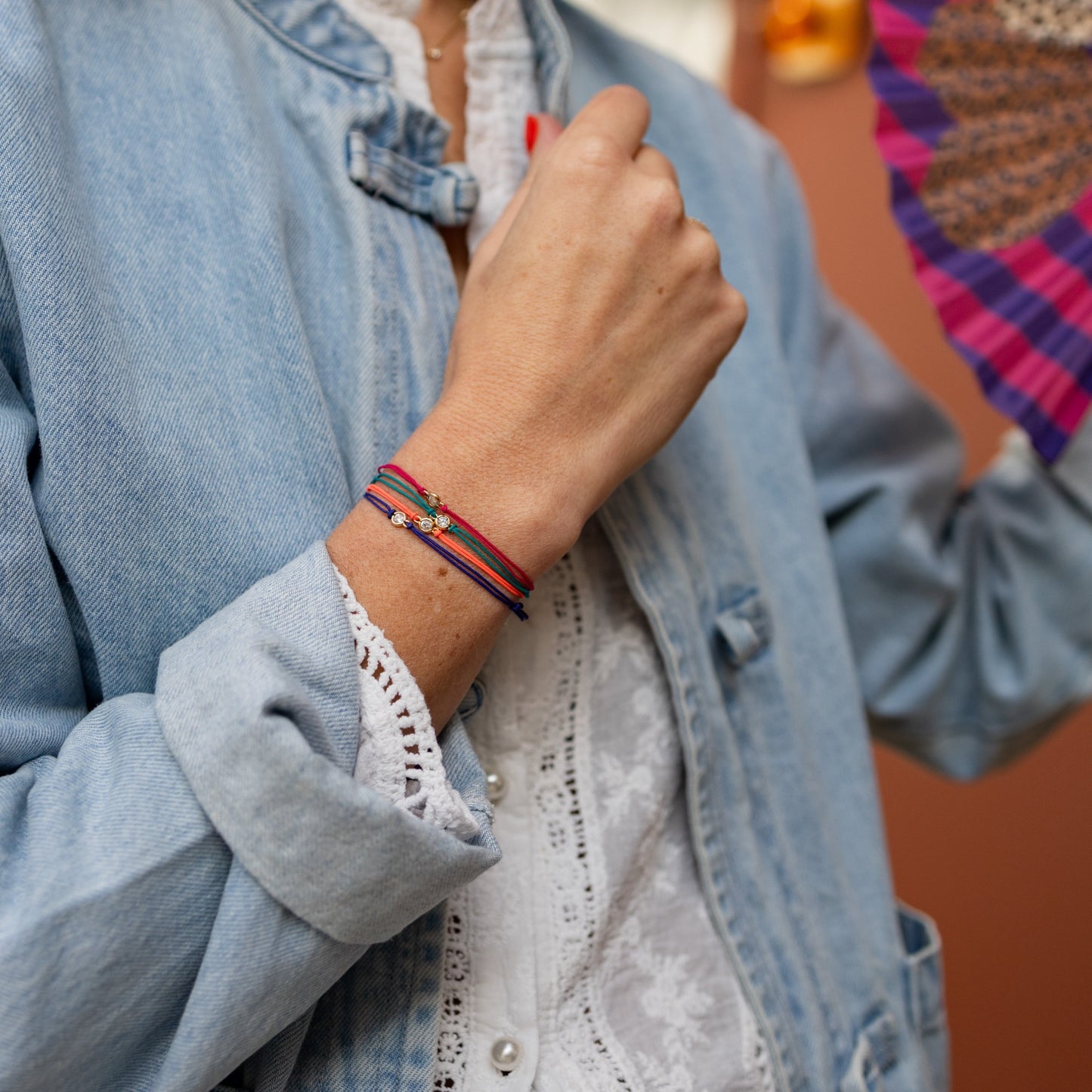 Bracelet - Brille - cordon fucshia